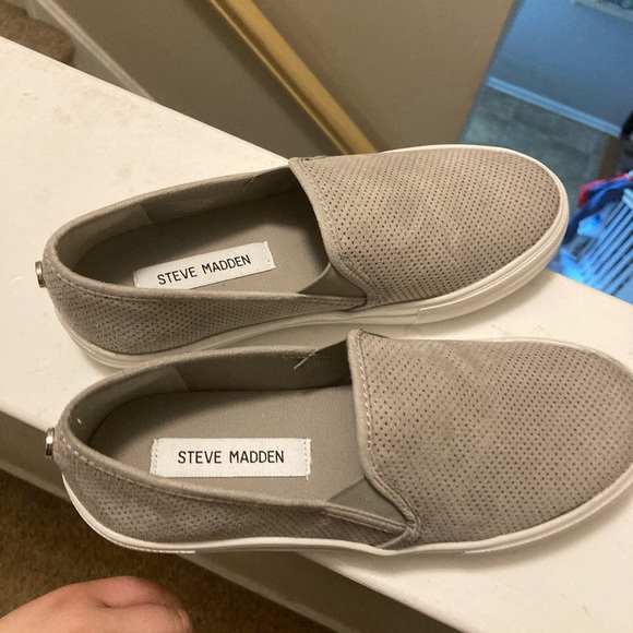 Steve Madden Shoes - Picture 3 of 4